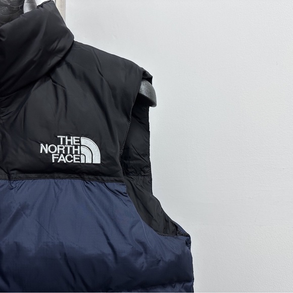 The North Face Men's Black and Blue Puffer Vest - Picture 6 of 7